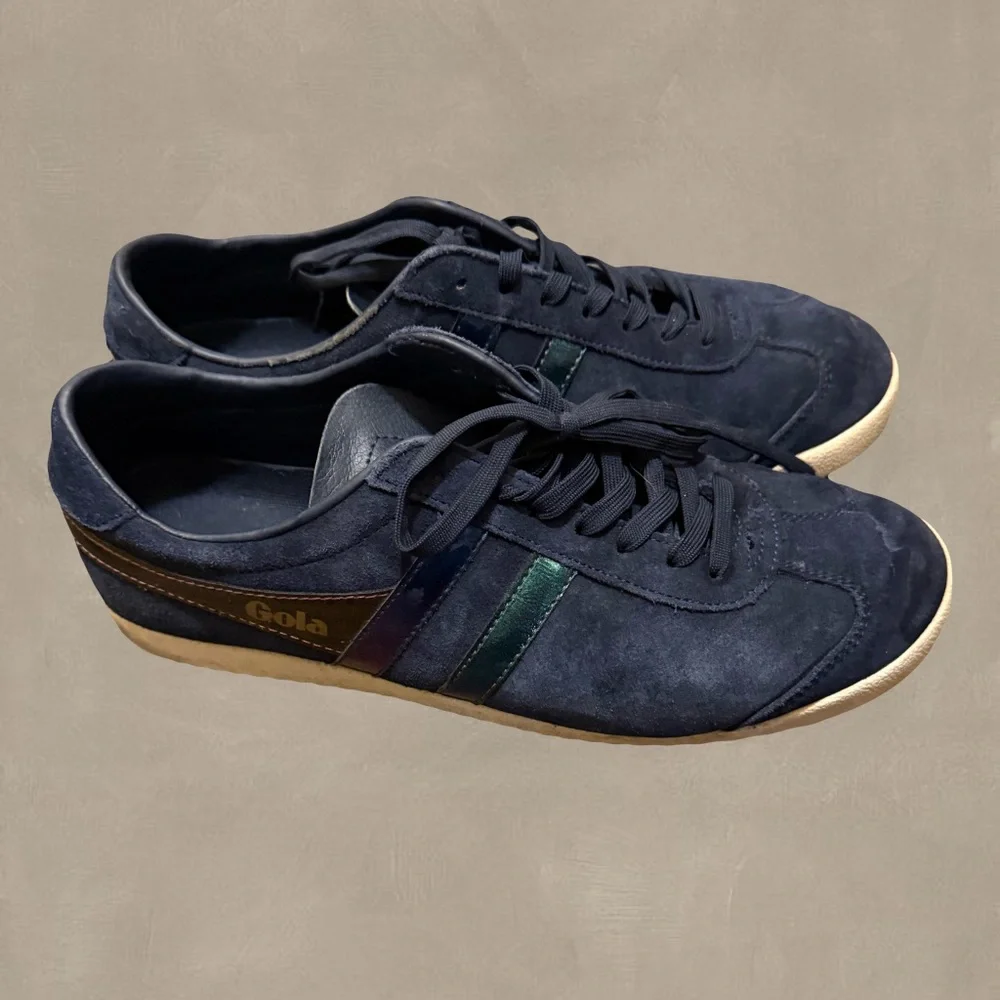 Gola Iridescent Stripe Sneakers – size 10 Streetwear Indie - Picture 2 of 7